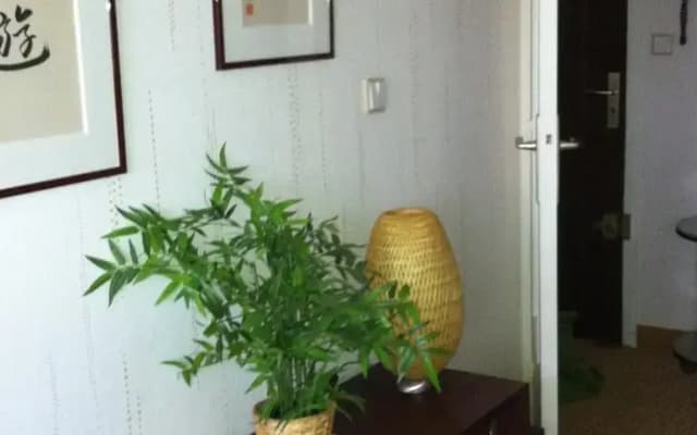 Studio Paris Buttes Chaumont - photo 4