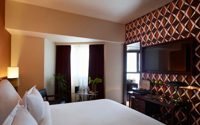 Brown Acropol Hotel - photo 4