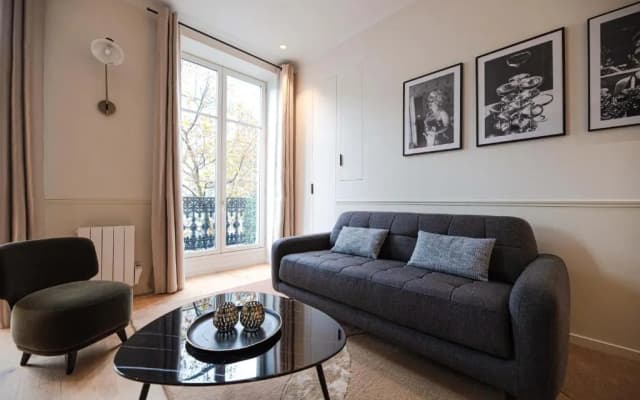 MBM - Luxury apartments PARIS CENTER - photo 2