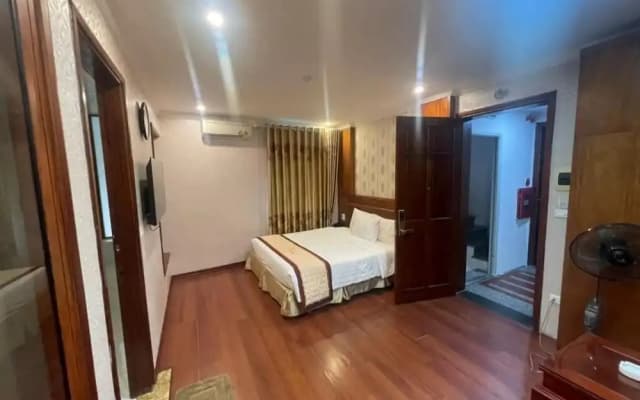 Ngoc Lan 2 Hotel- by Bay Luxury - photo 2