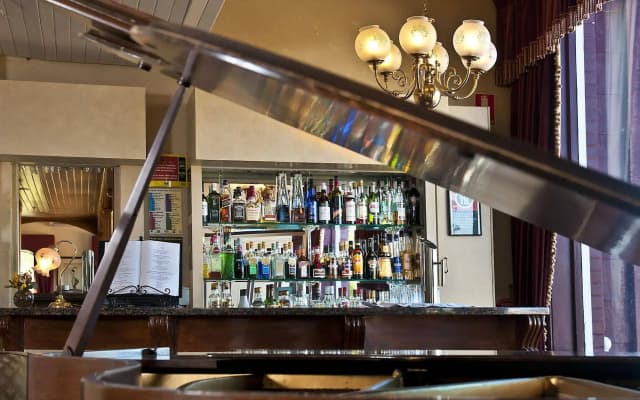 Mountain Heritage Hotel - photo 2