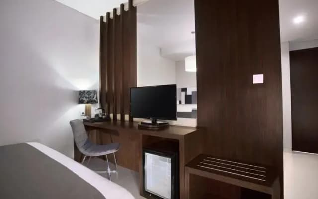 Neo Hotel Gatot Subroto Bali - photo 4