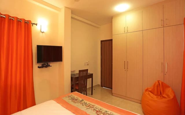 OYO Flagship 494 East of Kailash - photo 2