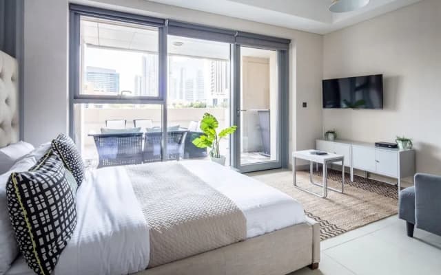 Spacious + Functional Studio Apt in Downtown Dubai - photo 3