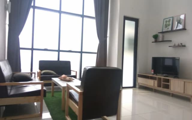 M City Apartment - photo 4