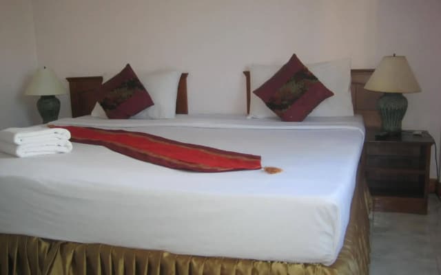 OYO 288 The Minotel Hotel - photo 3