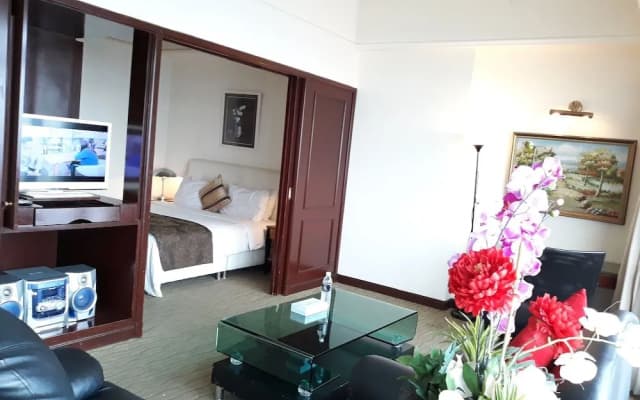 Kl Summer Suite at Times Square - photo 3