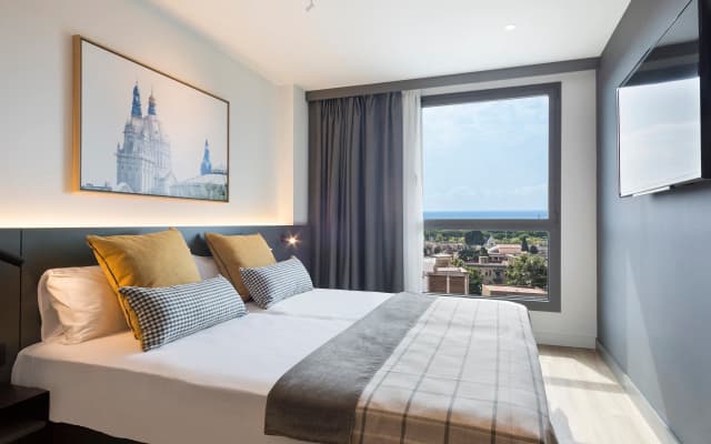 Hotel Acta Voraport - photo 3