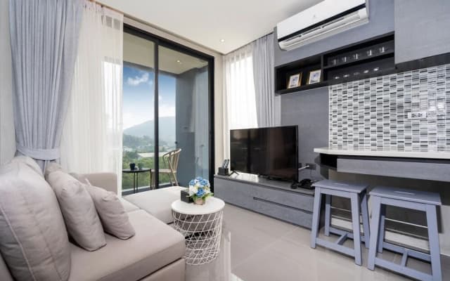 Premier Hill View Suite P708 at Citygate - photo 4