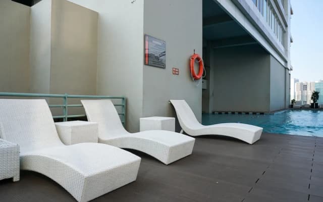 Strategic 2BR Apartment with City View at FX Residence - photo 5