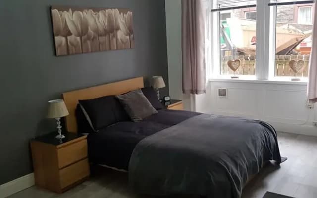Impeccable 2-bed Apartment - photo 4