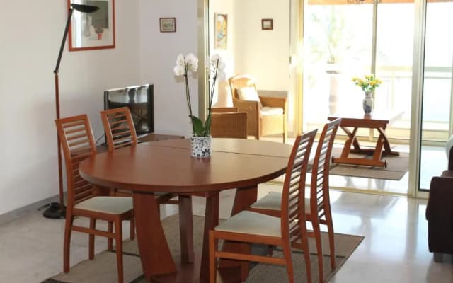 Sea View Apartment - photo 4