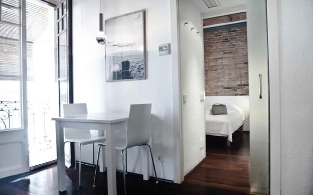 Barceloneta Suites Apartments Beach - photo 2