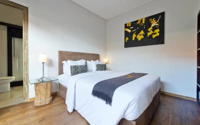 Seminyak Villa - photo 2