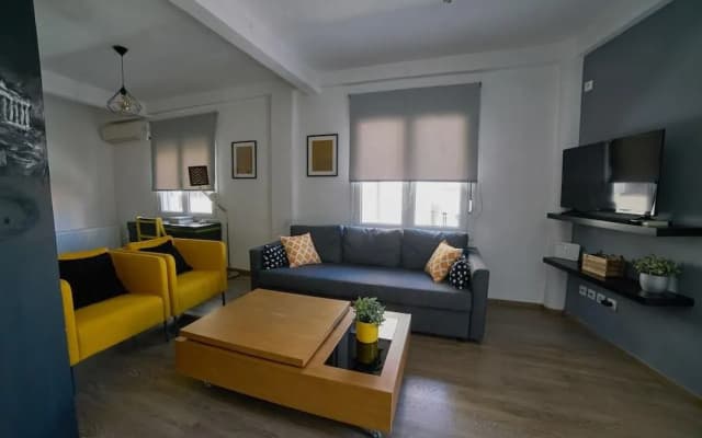 V&V Central & Elegant Apartment - photo 3