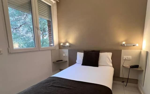 Hotel & Apartments Travessera - photo 4