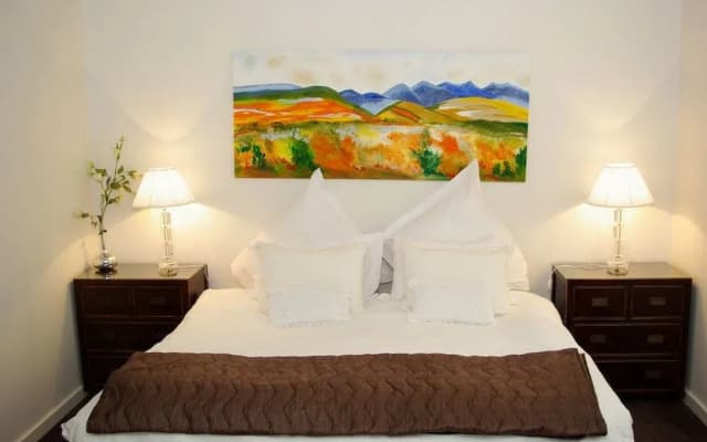 Boutique Stays - Lalique, Elwood - photo 3