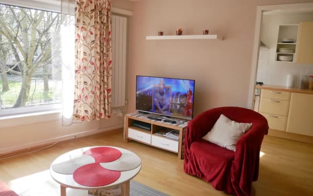 Bright 2 Double Bedrooms Apartment - photo 2