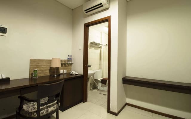 RedDoorz @ Thamrin Residence - photo 5