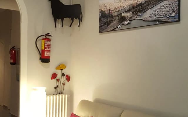 Hostal Parisien-NEW - photo 2