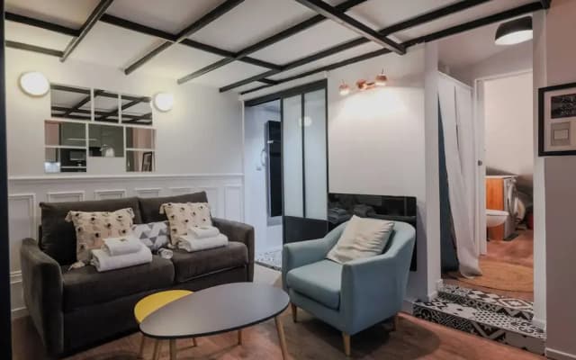 Comfortable Duplex in the Heart of Paris! - photo 5