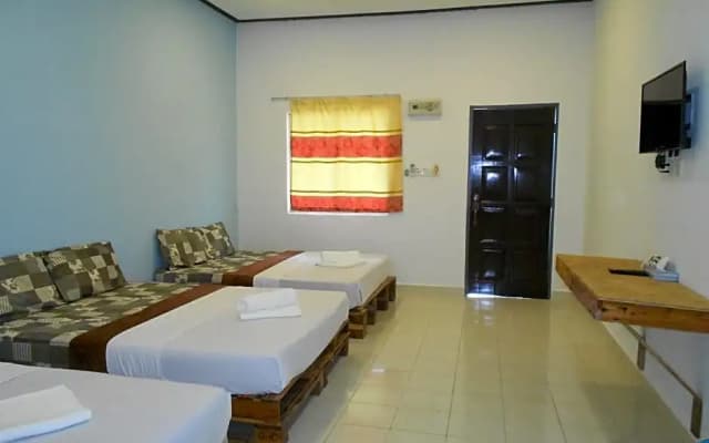 Perintis Motel Cenang - photo 2