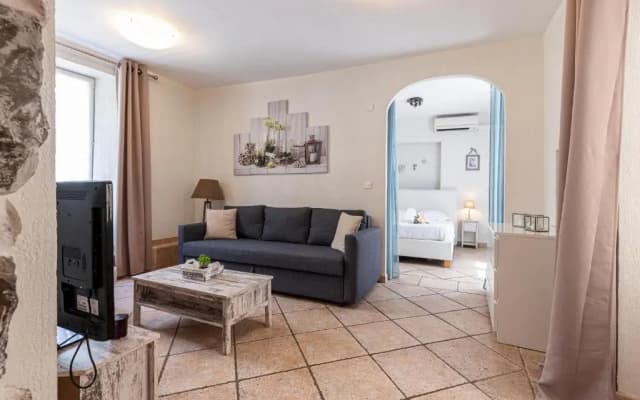 1 Bedroom apartment in Nice Port - photo 3