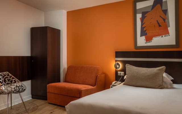 Hotel Arc de Triomphe - photo 5