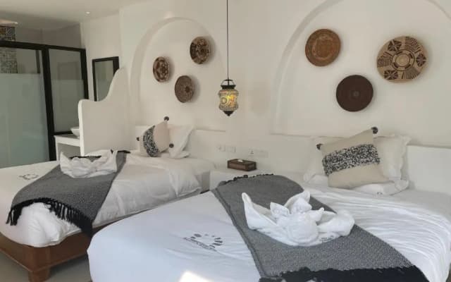 H Flora Hotel - photo 4