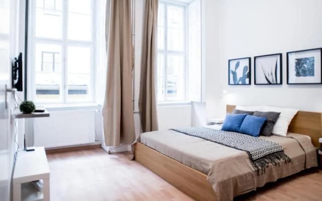 High Trees Apartment - photo 2