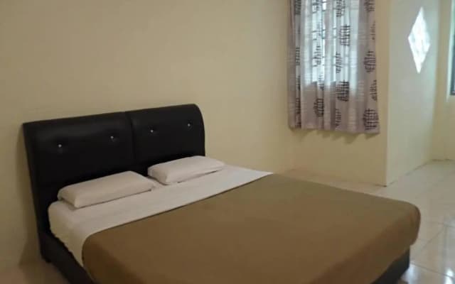 Golden Hill Double Storey Homestay at Night Market - photo 2