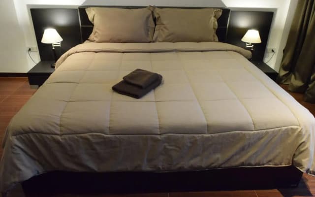 Hideaway Guest House And Bar - photo 4