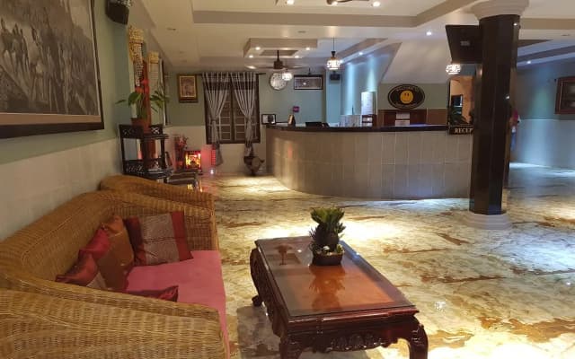 Smileys Guesthouse - photo 2