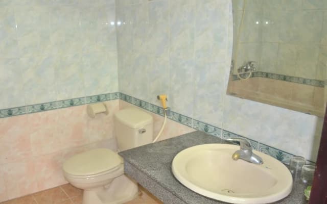 Hoa Cuong Hotel - photo 5