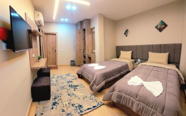 Holy Sheet Plus, Boutique Hotel - photo 2