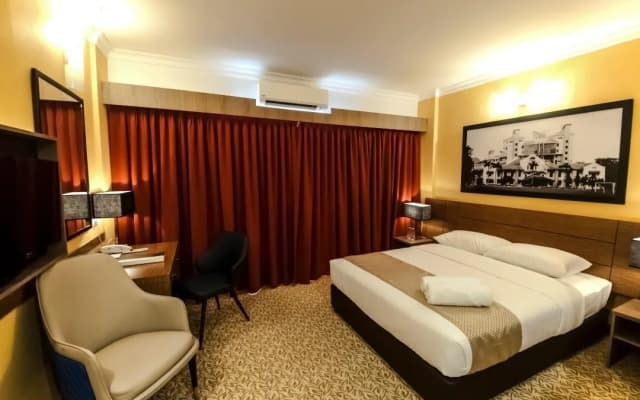 Hotel Scholar's Suites - photo 2