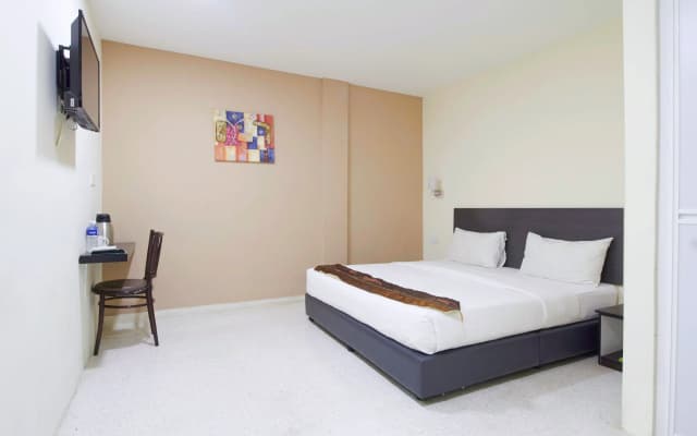 M S Hotel, Tengku Kelana KTM Klang - photo 3