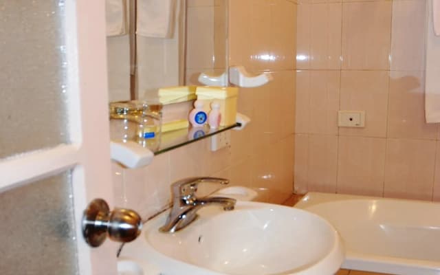 Atlantic Tuan Chau Hotel - photo 5