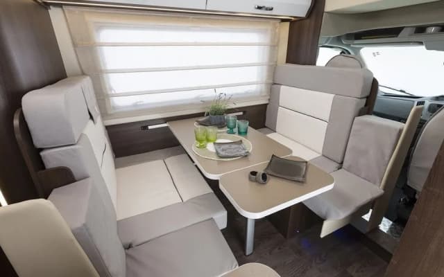 Go Outdoors Motor Home - Caravan Park - photo 2