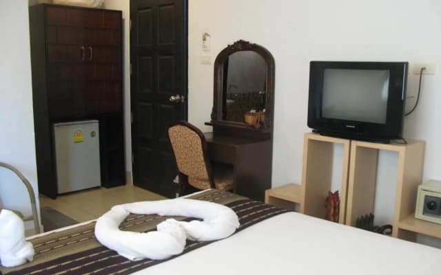 Thai Charm Guest House - photo 2