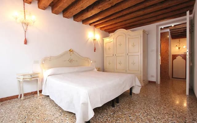City Apartments - Boteri - photo 3