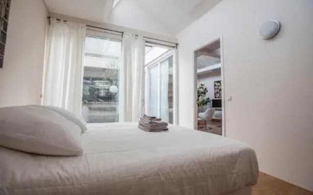 Helmers | Artfulstay - photo 5