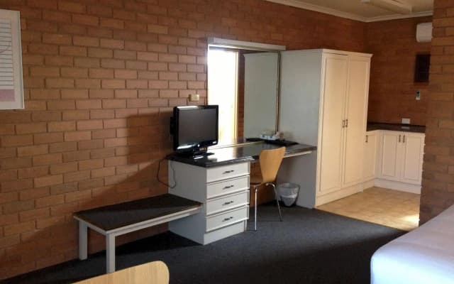 Essendon Motel - photo 3