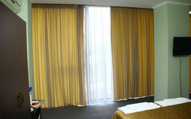 Hotel Georgia - photo 3