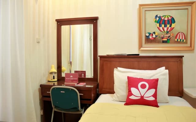 ZEN Rooms Setiabudi 9 - photo 4