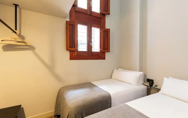 Uma Suites Barceloneta Beach - photo 2