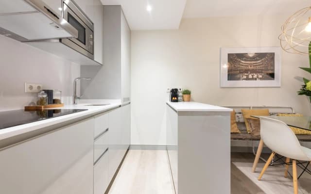 Sophisticated brand new flat - photo 4