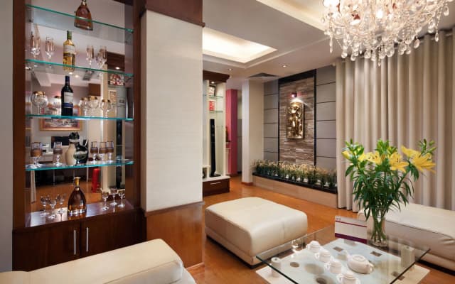 Luxeden Signature Hotel - photo 2