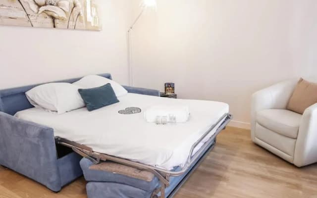 Bright studio at the doors of Paris in Les Lilas - Welkeys - photo 5