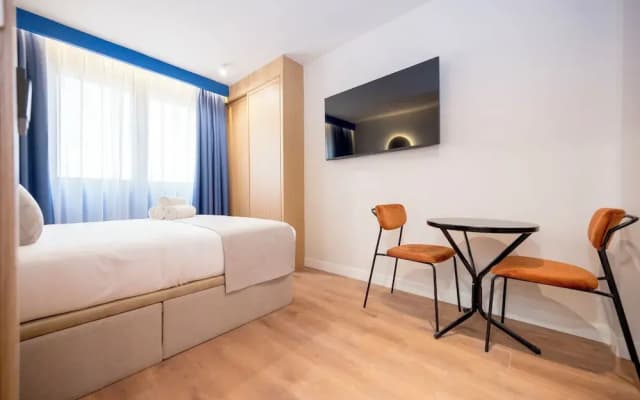 Iconic Suites - photo 4